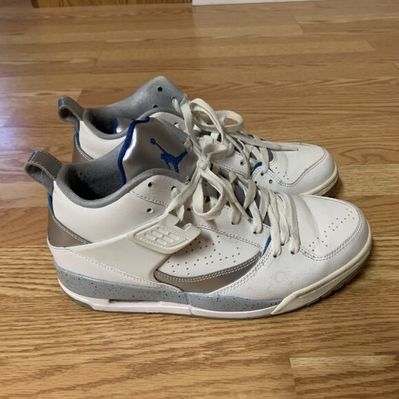 Nike Jordan Running Shoes White Woman Size 8.5 - Picture 3 of 5